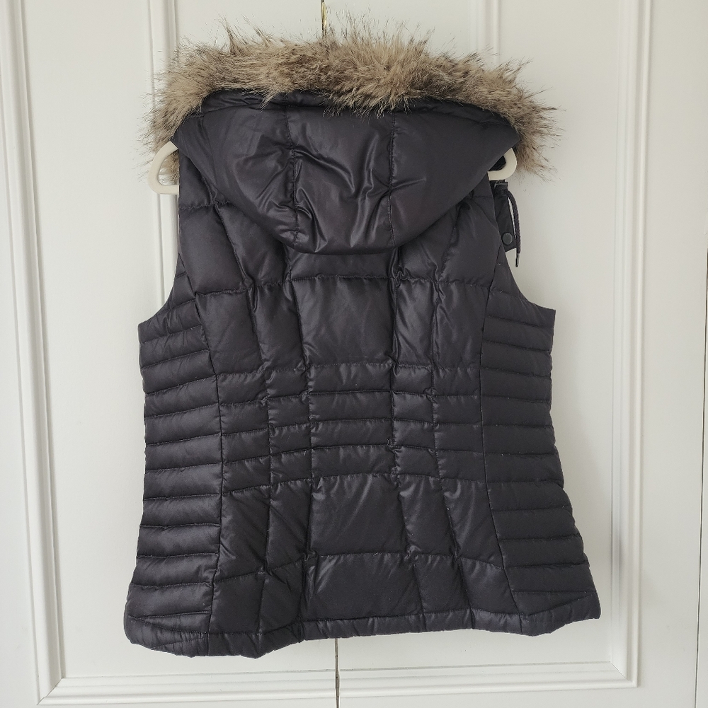 Eddie Bauer Quilted Puffer Vest with Faux Fur Hood | Black | Size XL - Picture 8 of 12